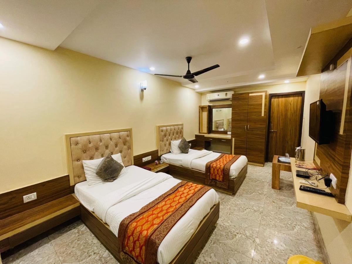 Hotel Augusto Varanasi Exteriör bild